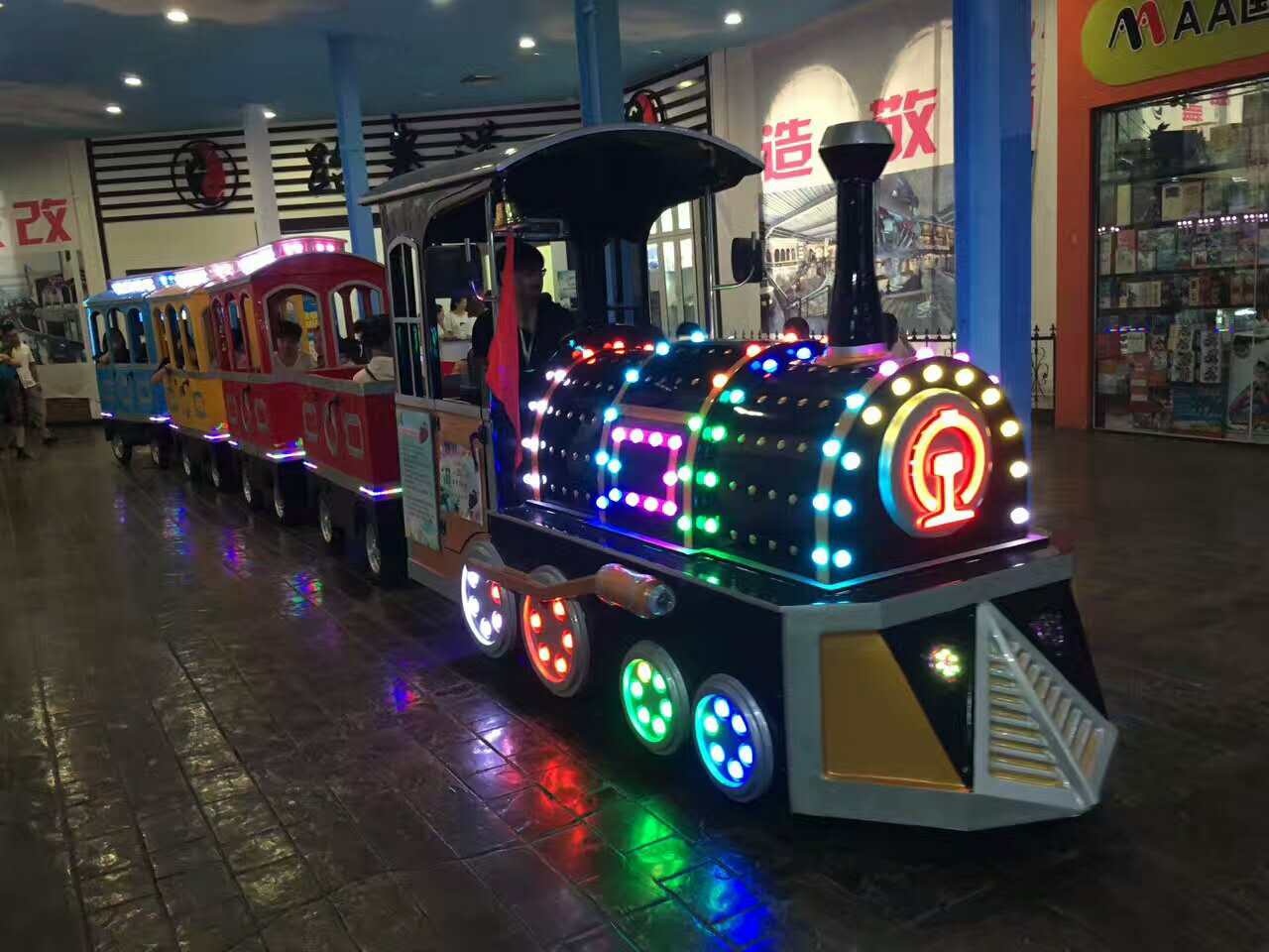 無軌觀光小火車價格，無軌觀光小火車廠家，無軌觀光小火車多少錢